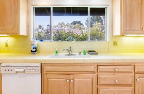 Del Monte Forest House | Pebble Beach-Near Beach and Golf-Cute and Cozy.