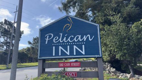 Munras Avenue Hotel | Pelican Inn