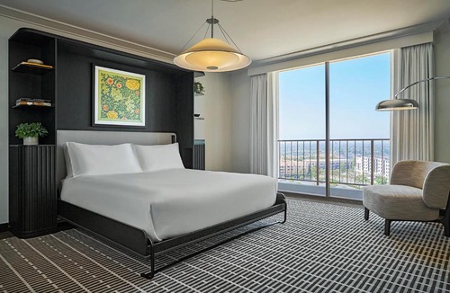 Newport Center Hotel | Pendry Newport Beach