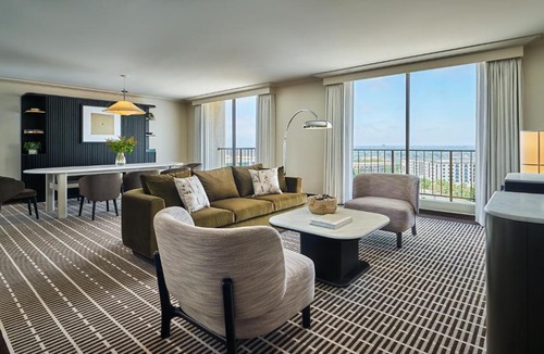 Newport Center Hotel | Pendry Newport Beach
