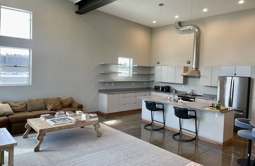 Truckee Apartment | Penthouse Apartment Truckee: Private/Spacious/Modern