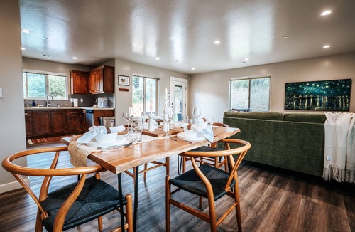 Humboldt Hill Apartment | Perfect 1-bedroom apartment in the redwood curtain for your getaway