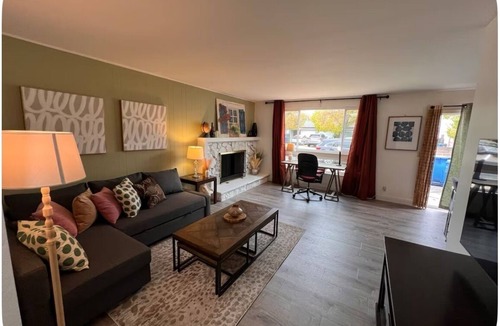 Walnut Creek House | Perfect 2-bedroom house with AC in Walnut Creek