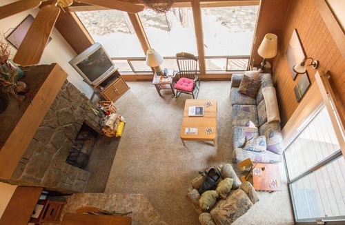 Black Butte Ranch Cabin | Perfect 3-bedroom cabin with cozy charm in Black Butte Ranch