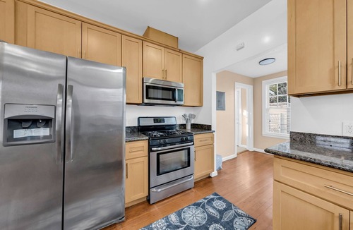 Oakland House | Perfect 3-bedroom house in Oakland for a relaxing stay