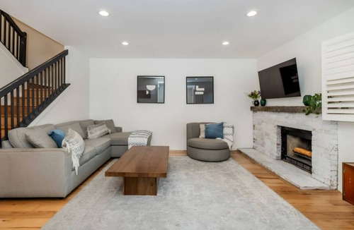 Marin City House | Perfect 3-bedroom townhome in welcoming Sausalito for your stay