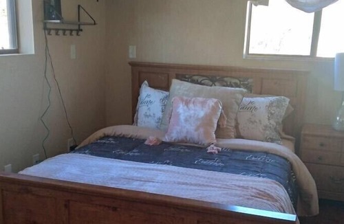 Black Canyon City House | Perfect location for beautiful views of the Bradshaw mountains and sightseeing