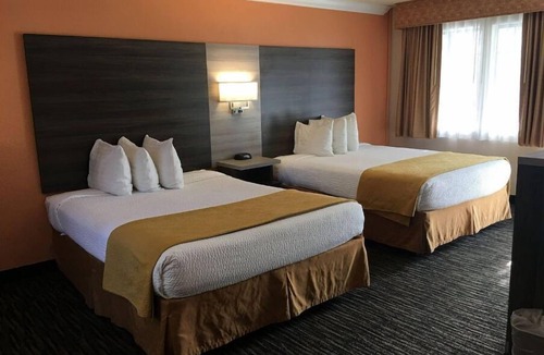 Monterey Hotel | PERFECT LOCATION 2QUEEN BED@HEART OF MONTEREY