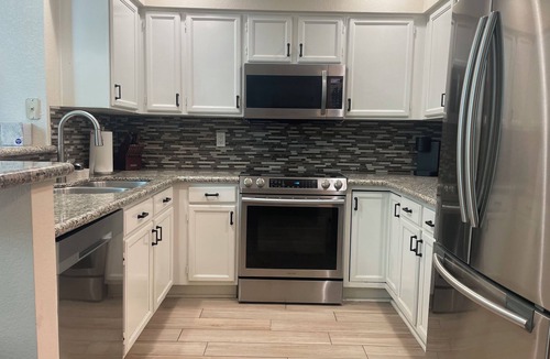 Mesa Grande House | Perfect Location - 5 minute walk to Cubs Stadium!