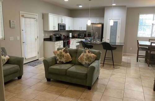 Maryvale House | Perfect Phoenix base gated 3BR walk to dining and shopping community pool
