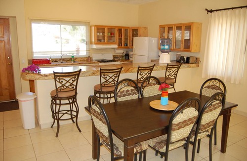 El Pescadero House | Pescadero Palace 4BR Guest House w/Pool, Jacuzzi, and Beach Front!