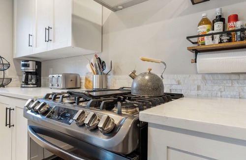 Creswell House | Pet-Friendly 2Bed/2Bath Home Close to Eugene