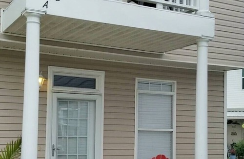 Gulfport House | Pet-Friendly Beach Retreat 5–10 Minute Walk to the Beach- Near Gulfport & Biloxi