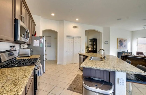 Oakwood House | Pet-Friendly Chandler Home w/Heated Pool - MTR