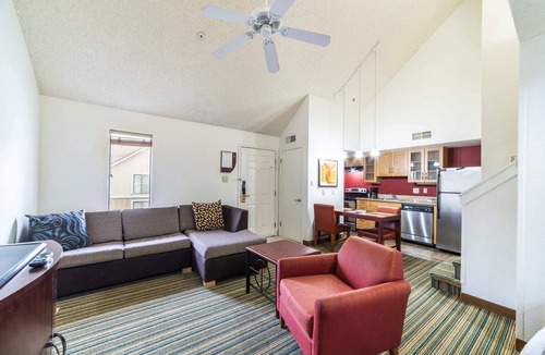 North Mountain Apartment | Phoenix Loft sleeps 6
