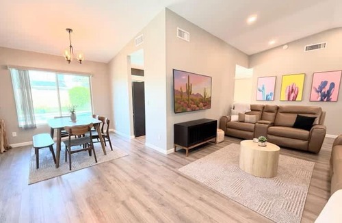 North Mountain House | Phoenix Retreat Family Pool Fire Pit Golf