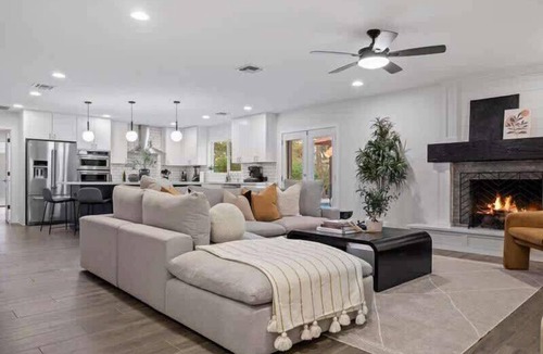 Avant House | Pickleball Oasis | Heated Pool & Putting Green