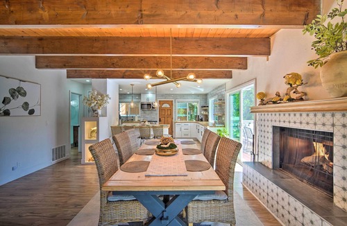 Crestline Cabin | Picturesque Cabin: 2 Balconies, Walk to Lake!