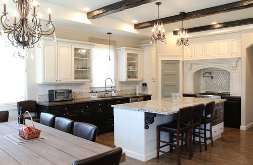 Atascadero House | Picturesque Rosemary Retreat