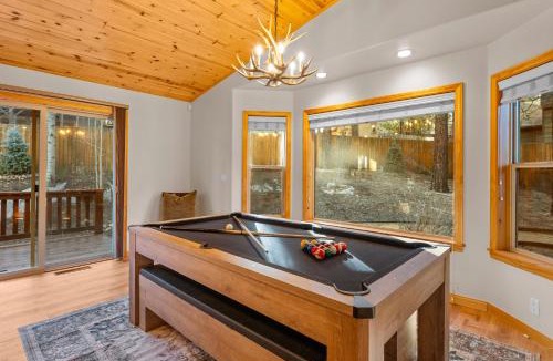 Big Bear Lake House | Pine Cottage - NEW! Shuffleboard, Pool Table, Smart TVs, Fenced Yard