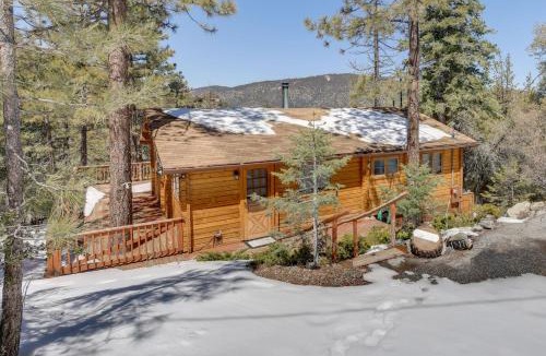 Pine Mountain Club House | Pine Mountain Club Cabin Rental w/Pool Access!
