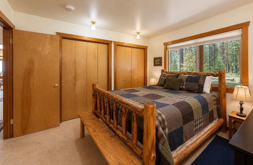 Leavenworth House | Pine Tree Cottage by NW Comfy Cabins