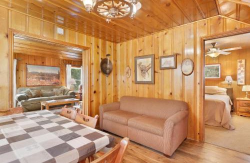 Fawnskin House | Pinglewood cabin #2096