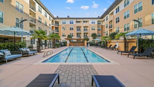 Pilgrim - Triton Apartment | Plaza
