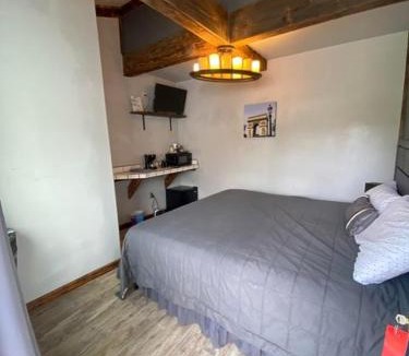 Squaw Valley Apartment | Ponderosa Suite 1