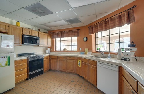 Greenway Palms Condo | Pool Access! 55 + Snowbird Retreat in Peoria