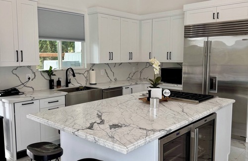 Santa Ana House | Pool + EV Charger Near Disney & Great Wolf Central OC