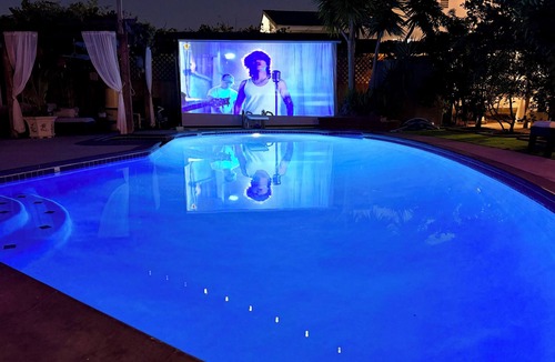 Santa Ana House | Pool + EV Charger Near Disney & Great Wolf Central OC