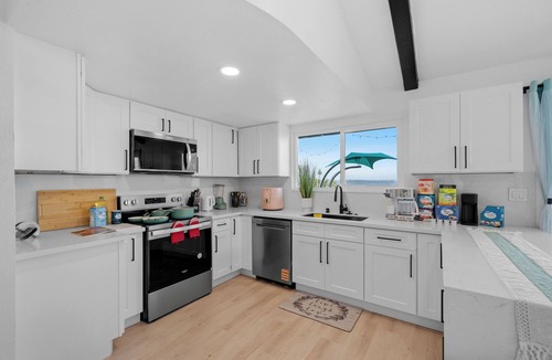 El Cajon House | Pool, Grand View, King Bed, Spacious, Parking