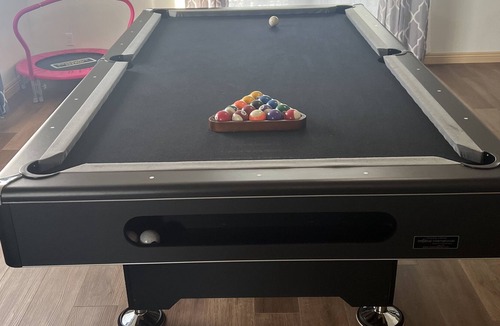 Apple Valley House | Pool home w/ lots of games & toys + Tesla Charger