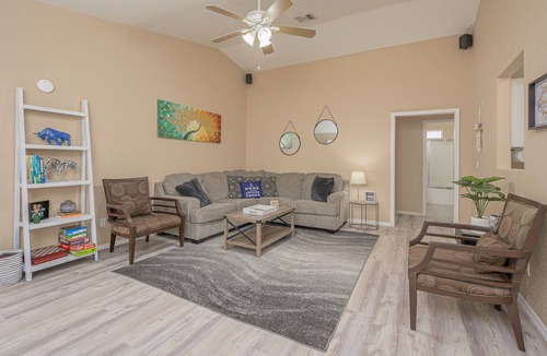 Bullhead City House | Pool Home with Spa near Lake, River & Casinos
