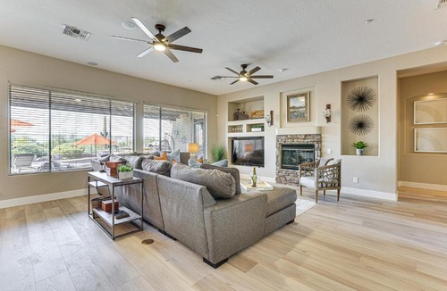 Anthem Country Club House | Pool, Hot Tub & Golf Course View! ‘Anthem Oasis’
