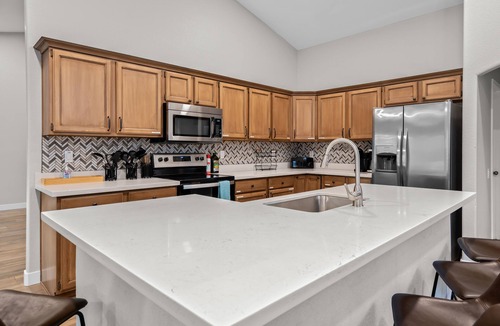 Paradise Valley Village House | Pool & Spa Spacious Open Concept Game Room Fully Stocked