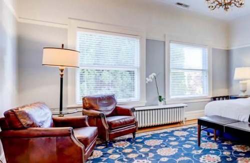 Irvington Bed & Breakfast | Portland's White House Bed & Breakfast - The Jack & Jackie Room