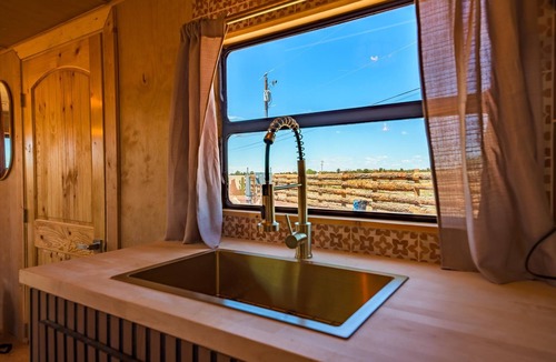 Valle House | Premium Airstream with Private Hot Tub (Unit I) - 3 Person Premium Airstream