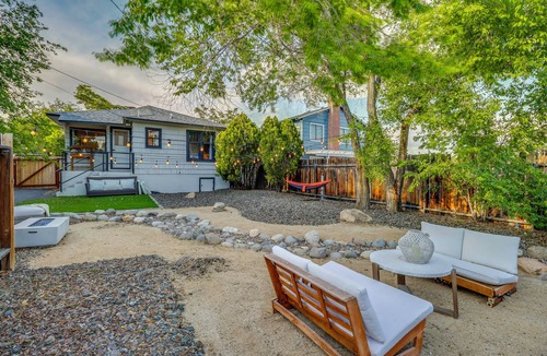 Old Southwest House | Premium Modern Midtown Favorite: Walk to it All!