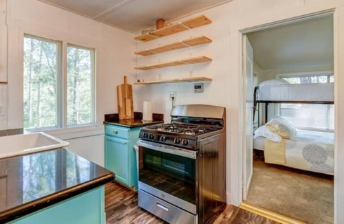 Mountain Club Cabin | Prescott's Getaway Gallery in the Pines