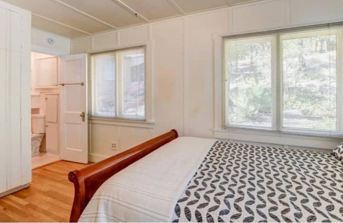 Mountain Club Cabin | Prescott's Getaway Gallery in the Pines
