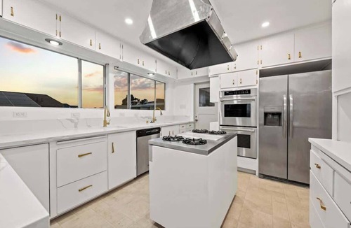 Old Town House | Prestigious 7BR Resort Style Villa Stunning Views