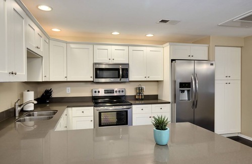 Scottsdale Horizon Condo | Prime Location, Upgraded Unit, 2 Private Patios, Heated Pool, Hot Tub, and More!