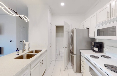 Camelback East Condo | Pristine condo with a putting green, two pools, hot tub, & fitness room