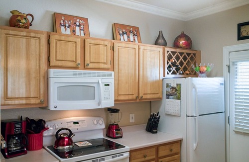 Deer Valley House | Pristine Top Floor Condo With Access To Clubhouse & Pools by RedAwning
