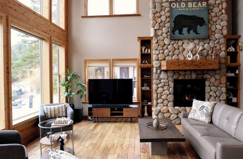 Frazier Park Cabin | Private 22-Acre Mountain Resort - Lodge, 3 Cabins & Sleeps 20