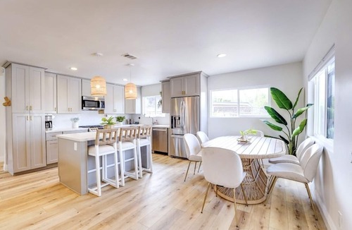 Leucadia House | Private 3BD Coastal Oasis - .5 miles from Beach!