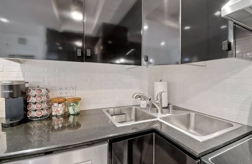 Carlsbad Condo | Private Balcony Overlooking Pool | Gated Parking