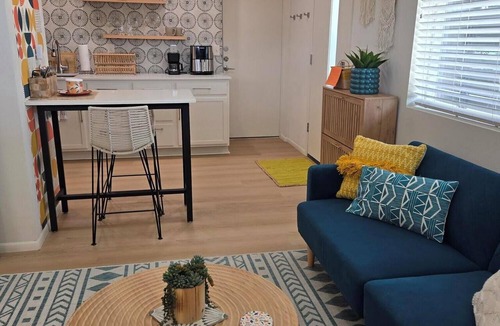 Sun City West Apartment | Private beautiful modern 400 sq ft studio located in a quiet neighborhood in SCW